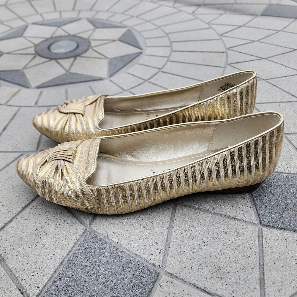 Anne Klein iFlex Breezey Striped Bow Gold Pumps 7.5 - Picture 10 of 11